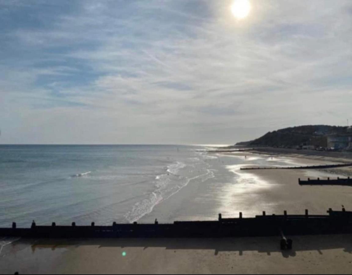 Sea View, Beach Road, Cromer Extérieur photo